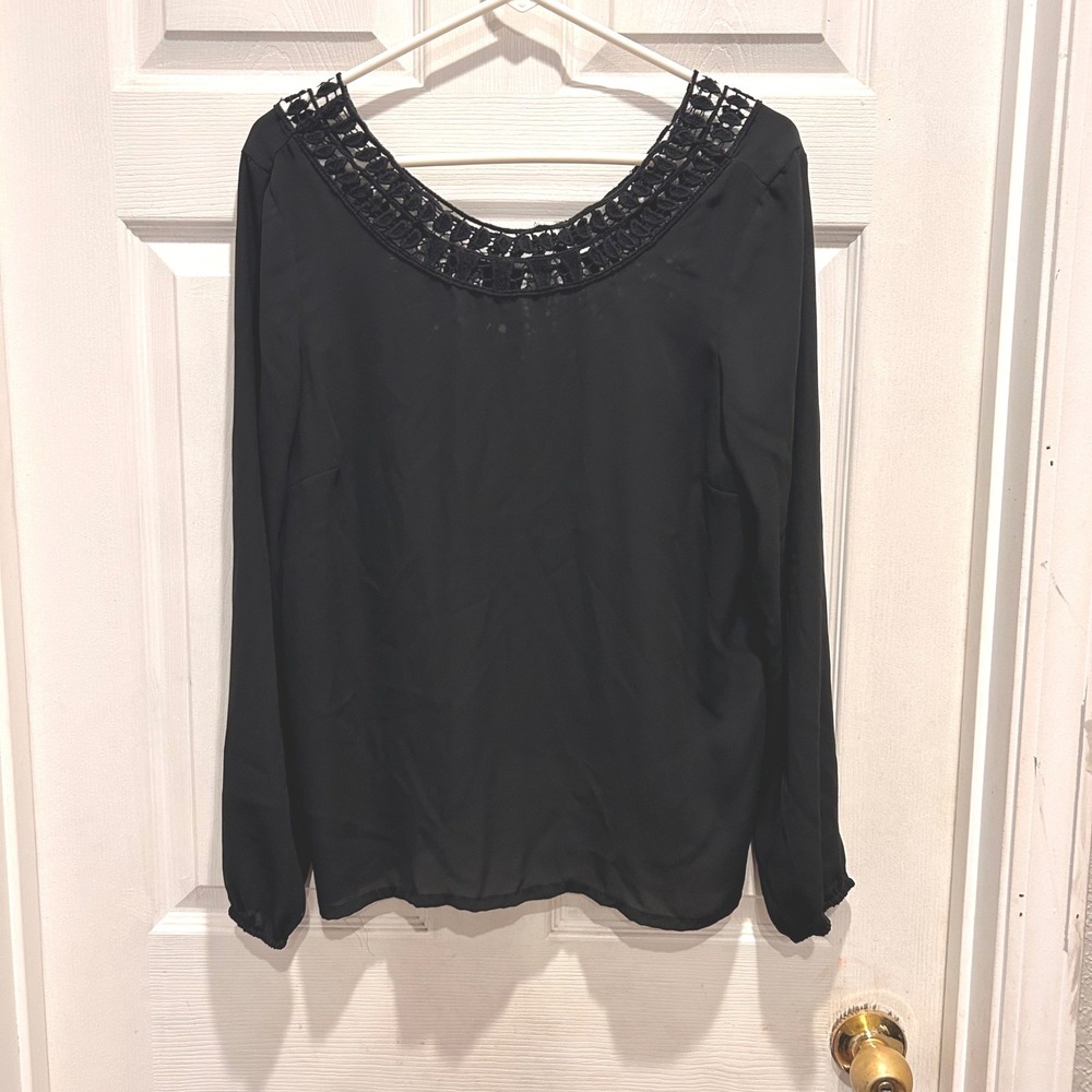 Divided H&M Black‎ Long Sleeve Crochet Neck Blouse Top Sz 14 Flowy Boho Festival